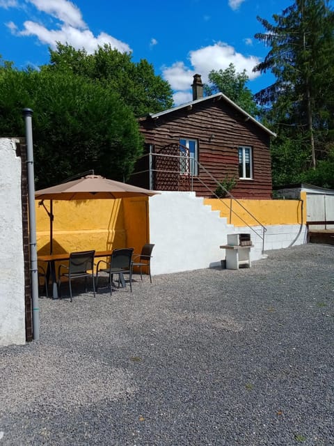 Property building, Patio, BBQ facilities, BBQ facilities, Balcony/Terrace