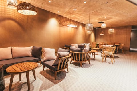 Communal lounge/ TV room, Lobby or reception, Lounge or bar