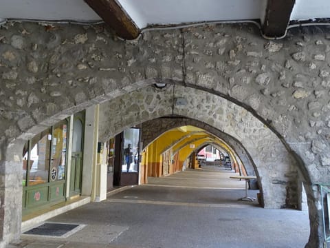 Appartement spacieux 6 personnes très lumineux Apartment in Buis-les-Baronnies