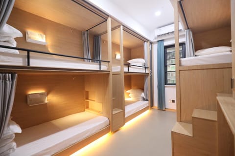 bunk bed