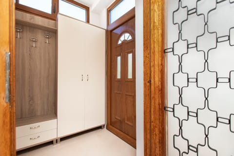 Seafoam apartment Apartment in Dobrota