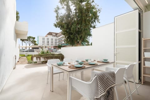 Patio, Day, View (from property/room), Balcony/Terrace