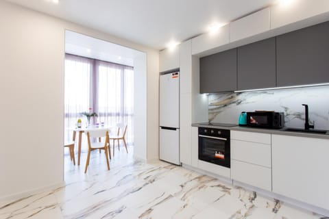 pet friendly, kitchen