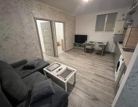 Communal lounge/ TV room, TV and multimedia, Kitchen or kitchenette, Living room, Seating area, Dining area, Evening entertainment, minibar, oven, pet friendly, stove