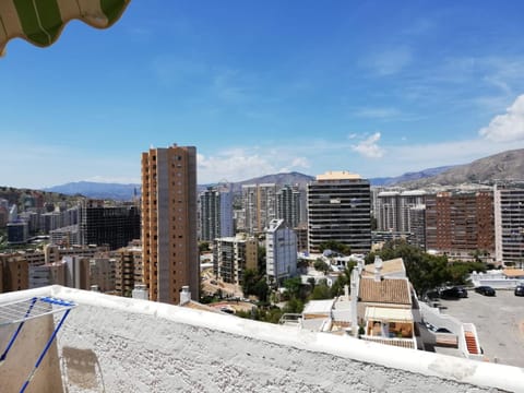 Apartamento con wifi, mascotas bienvenidas Apartment in Benidorm