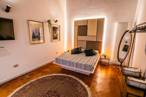 Night, Photo of the whole room, Bedroom