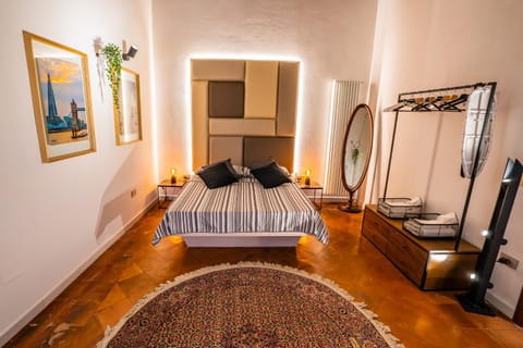 Night, Photo of the whole room, Bedroom