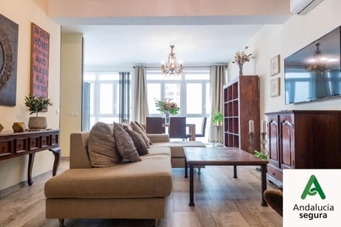 TV and multimedia, Living room, Dining area, air conditioner