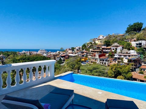 City view, Pool view, Sea view, Swimming pool