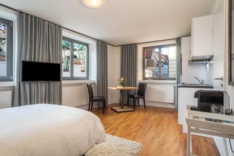 Living room, Bedroom