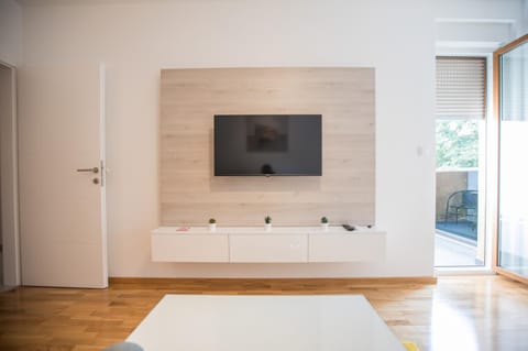 TV and multimedia, Living room