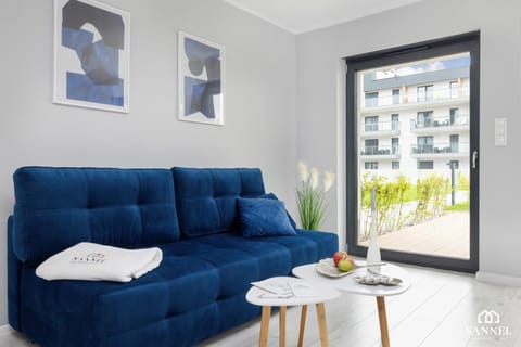 Patio, Bed, Property logo or sign, Balcony/Terrace, Living room, Photo of the whole room, Decorative detail, Bedroom, On site