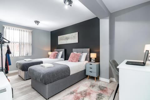 Photo of the whole room, Bedroom