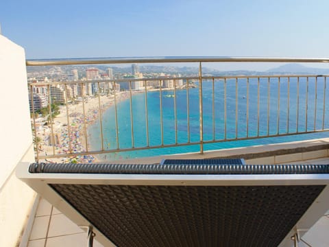 Balcony/Terrace, Beach, Pool view, Sea view