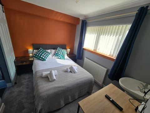 Aldourie Guest House Apartment in Fort William