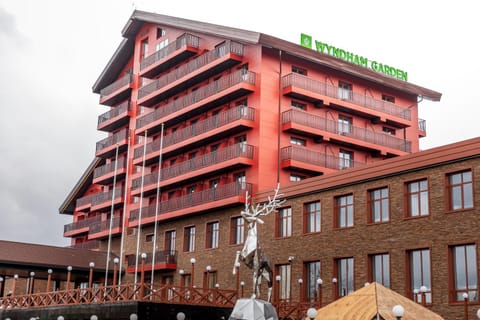 Property building, Facade/entrance