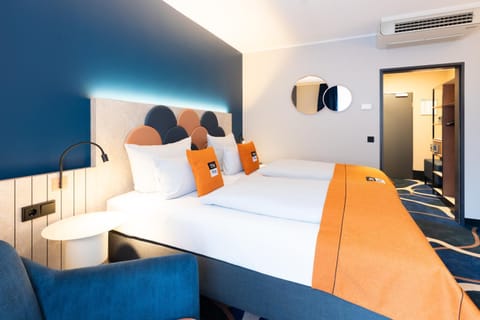 Bed, Photo of the whole room