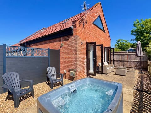 Property building, Patio, Garden, Hot Tub, View (from property/room)