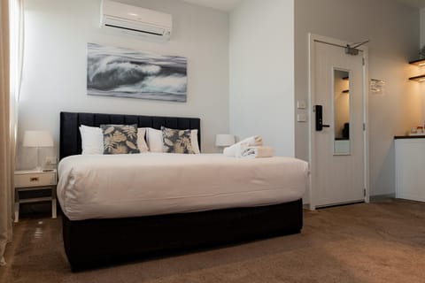 Bay Of Fires Apartments - Town Centre Hotel in St Helens