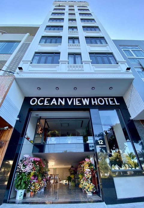 Facade/entrance, Property logo or sign, Floor plan
