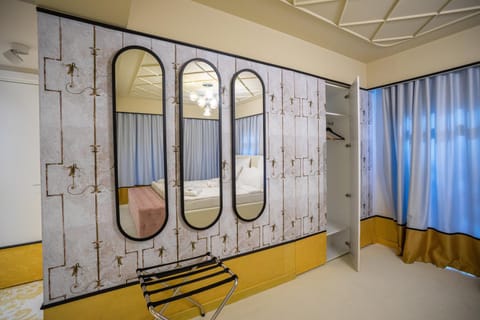 Epoca Central Boutique Apartment in Craiova