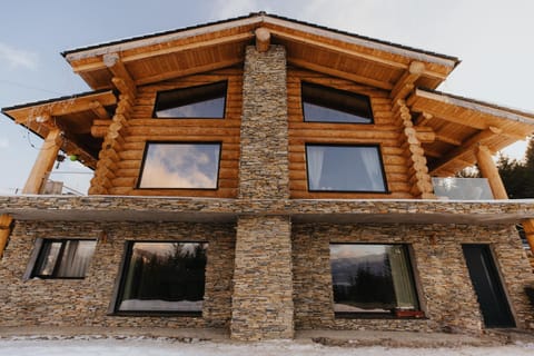 Property building, Day
