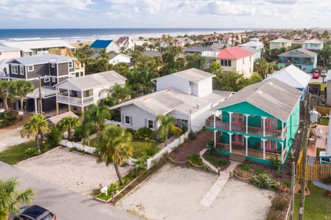 Seascape Family Beach Retreat House in Saint Augustine Beach