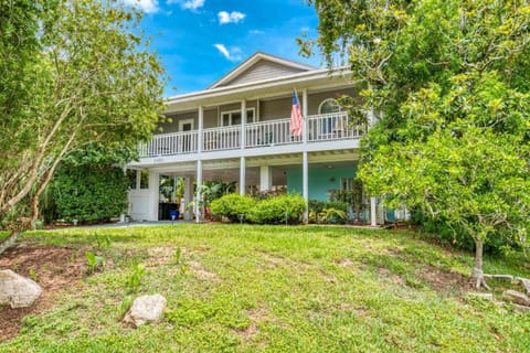 Chiquita Sun House House in Butler Beach
