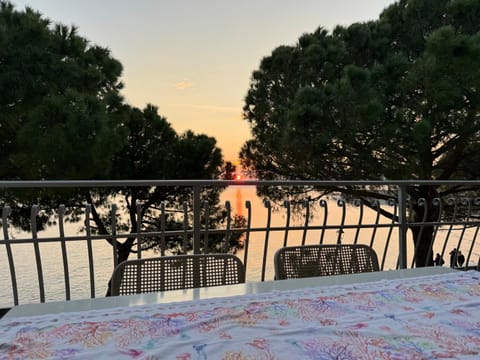 View (from property/room), Balcony/Terrace, Sunset