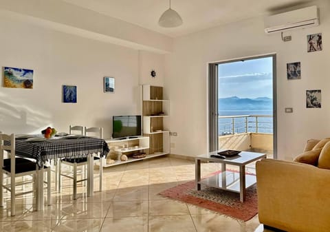 TV and multimedia, Living room, Seating area, Dining area, Evening entertainment, Sea view, air conditioner