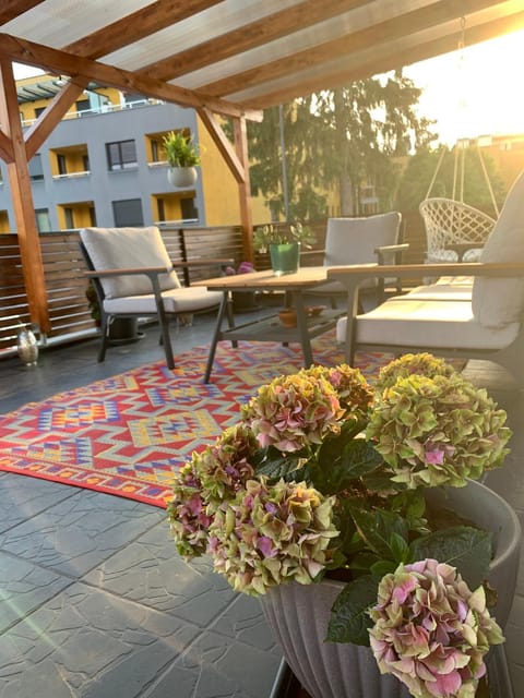 Balcony/Terrace, Seating area