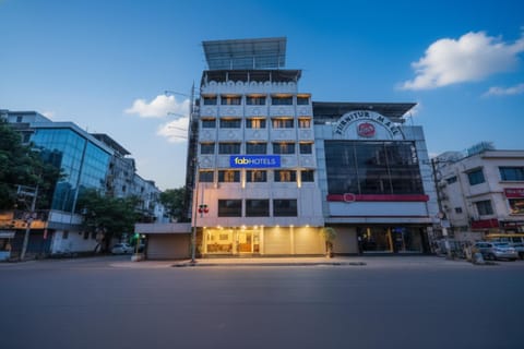 Property building, Facade/entrance