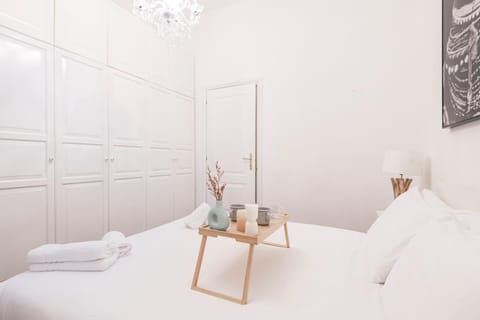 Easylife - Milano - De Togni 27 - Sant'Ambrogio Apartment in Milan