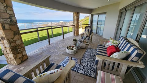 View (from property/room), Balcony/Terrace, Seating area, Sea view