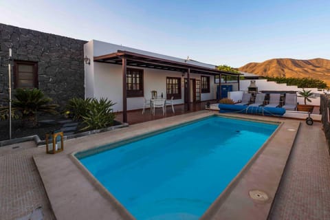 Spring, Balcony/Terrace, Swimming pool, Sunset