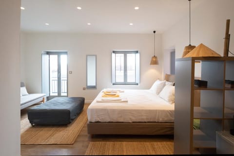 Photo of the whole room, Decorative detail, Bedroom, City view, Quiet street view