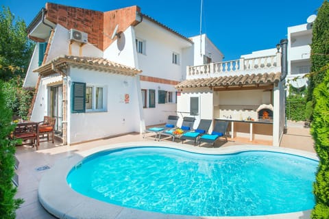 Patio, BBQ facilities, Swimming pool, sunbed