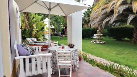 Spring, Day, Garden, Balcony/Terrace