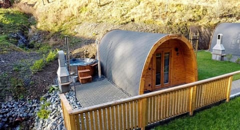 Property building, Hot Tub