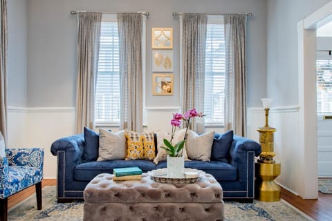 Living room, Decorative detail