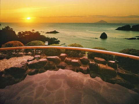 Hot Spring Bath, Open Air Bath