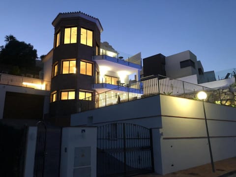 Luxury Villa for 12 people Villa in Costa del Sol