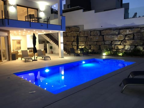 Luxury Villa for 12 people Villa in Costa del Sol