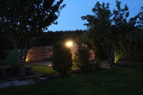Garden, Balcony/Terrace