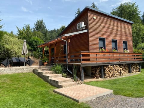 Property building, Spring, Day, Natural landscape, Garden, Garden view