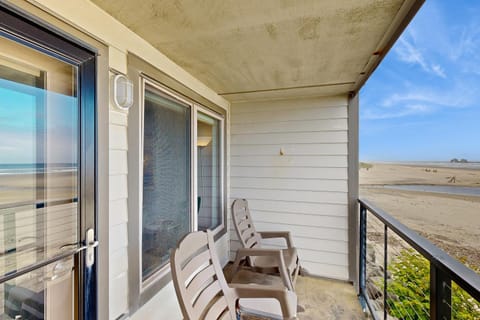 Ocean View Vacay House in Rockaway Beach
