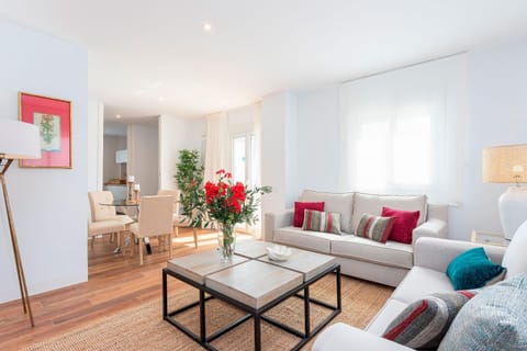 Living room, Lounge or bar, Seating area