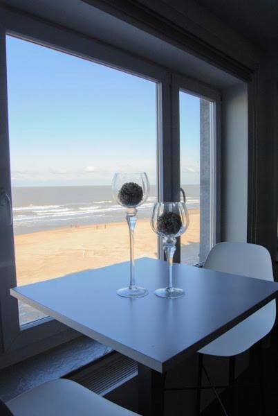 Dining area, Sea view