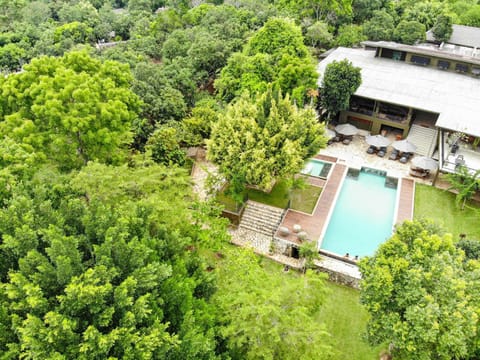 Bird's eye view, Pool view