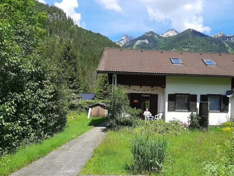 Facade/entrance, Garden, Garden, Balcony/Terrace, Garden view, Mountain view